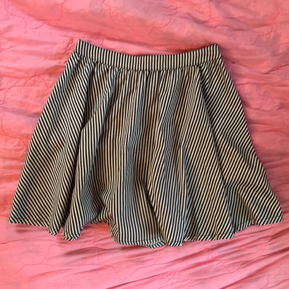 Striped circle mini skirt